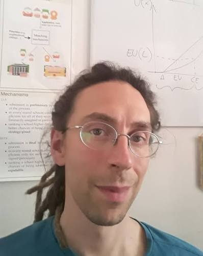 Ritratto di Marco Mantovani